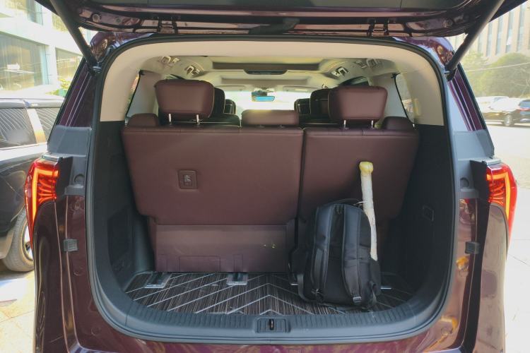 Used Buick Century 2023 2.0T Seven-Seater Yinshi Edition Trunk