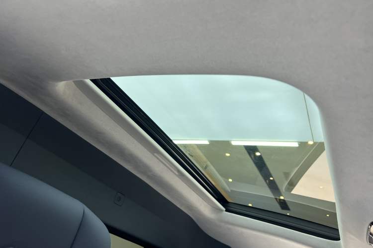Used Buick Century 2023 2.0T Four-Seat Private Edition Interior 7