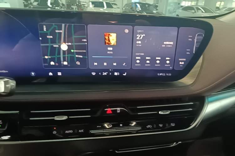 Used Buick Century 2023 2.0T Six-Seater Yinshi Edition Audio And AC Panel