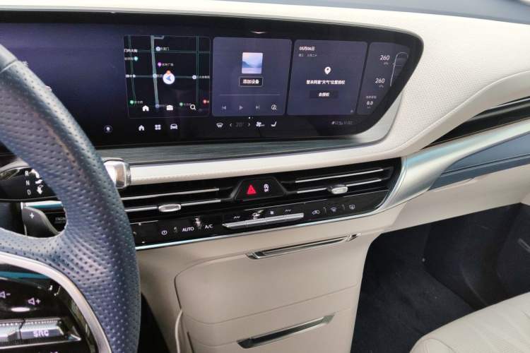 Used Buick Century 2023 2.0T Six-Seater Yinshi Edition Audio And AC Panel