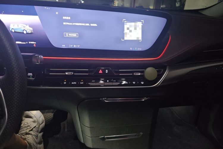 Used Buick Century 2023 2.0T Six-Seater Yinshi Edition Audio And AC Panel