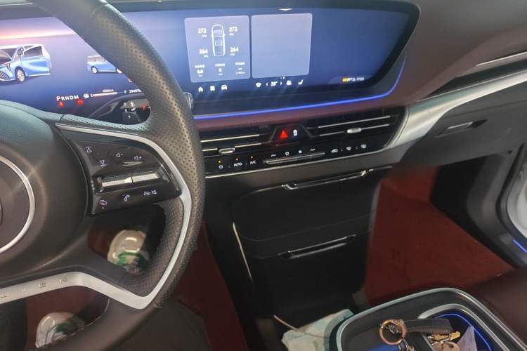 Used Buick Century 2023 2.0T Seven-Seater Yinshi Edition Audio And AC Panel