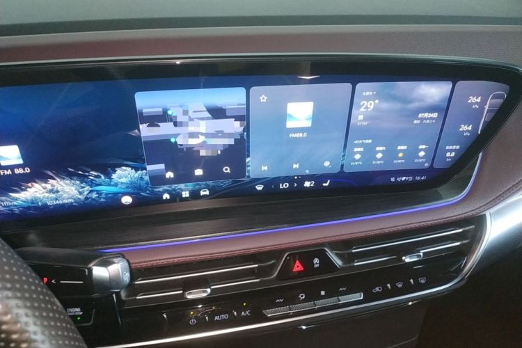 Used Buick Century 2023 2.0T Six-Seater Yinshi Edition Audio And AC Panel