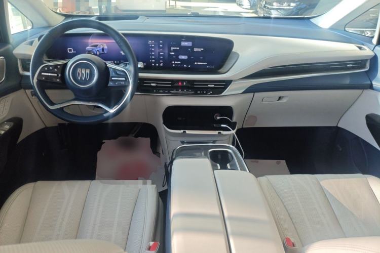 Used Buick Century 2023 2.0T Six-Seater Yinshi Edition Center Console