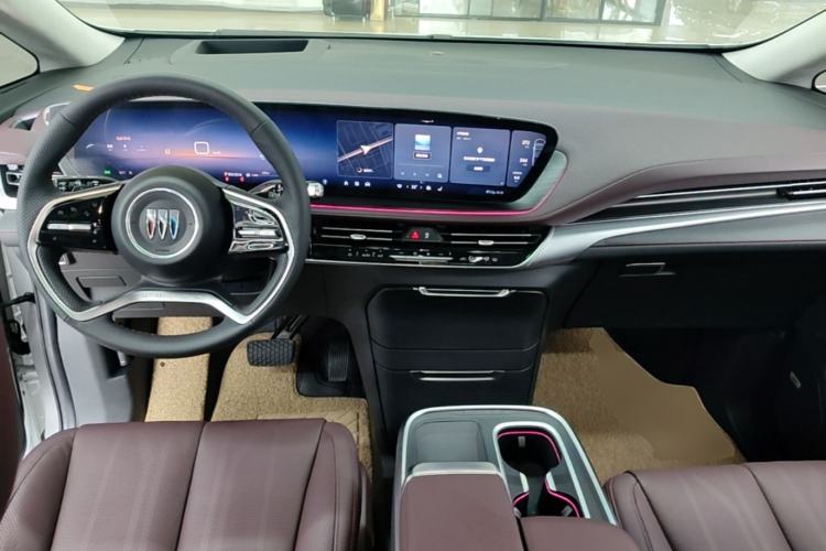 Used Buick Century 2023 2.0T Seven-Seater Yinshi Edition Center Console