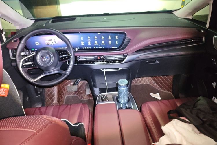 Used Buick Century 2023 2.0T Seven-Seater Yinshi Edition Center Console
