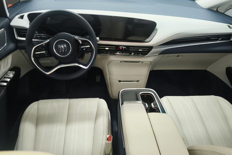 Used Buick Century 2023 2.0T Six-Seater Yinshi Edition Center Console