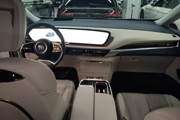 Used Buick Century 2023 2.0T Six-Seater Yinshi Edition Center Console