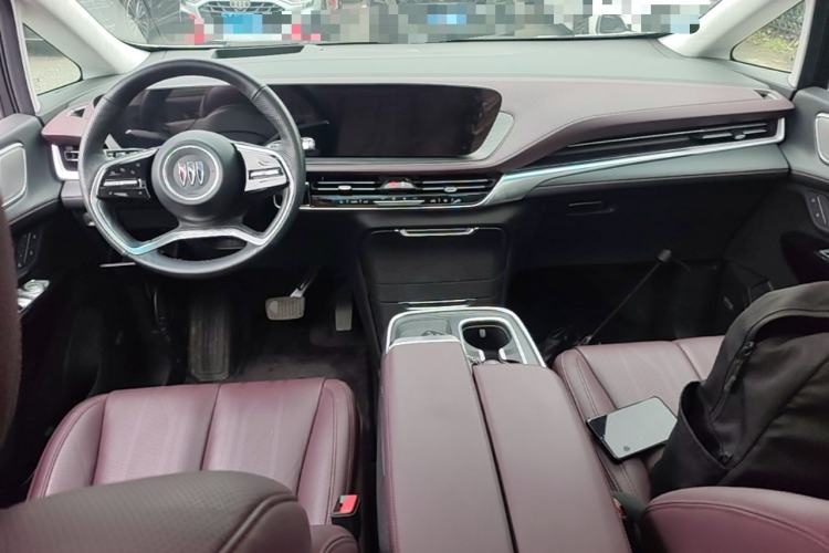 Used Buick Century 2023 2.0T Six-Seater Yinshi Edition Center Console