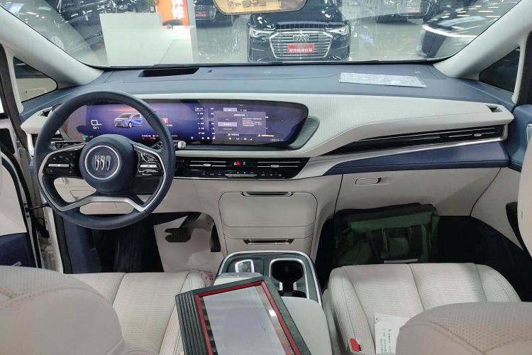 Used Buick Century 2023 2.0T Six-Seater Yinshi Edition Center Console