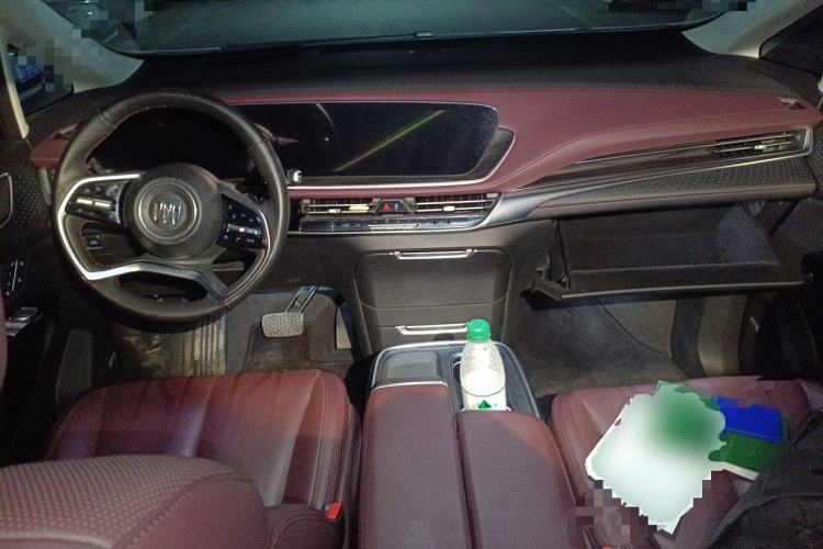 Used Buick Century 2023 2.0T Six-Seater Yinshi Edition Center Console