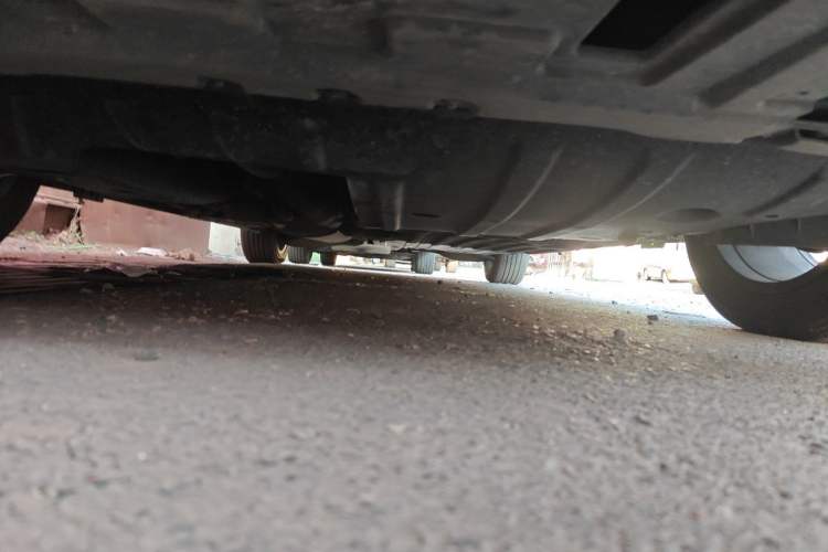 Used Buick Century 2023 2.0T Six-Seater Yinshi Edition Chassis Front