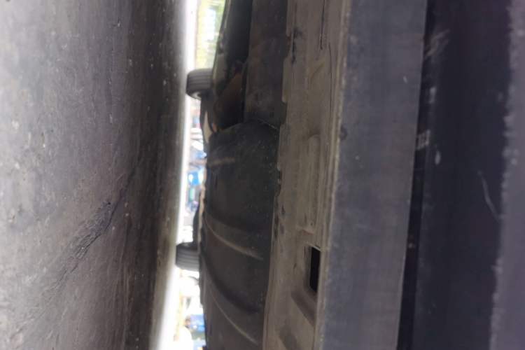 Used Buick Century 2023 2.0T Six-Seater Yinshi Edition Chassis Front