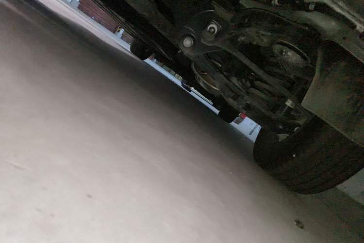 Used Buick Century 2023 2.0T Six-Seater Yinshi Edition Chassis Front