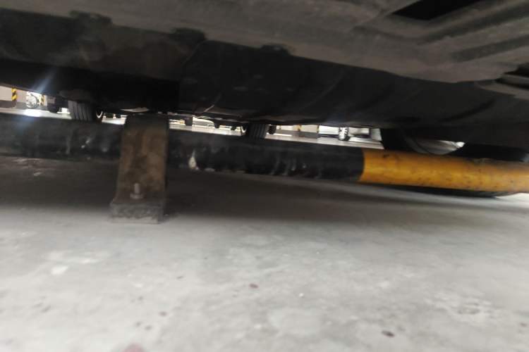 Used Buick Century 2023 2.0T Seven-Seater Yinshi Edition Chassis Front