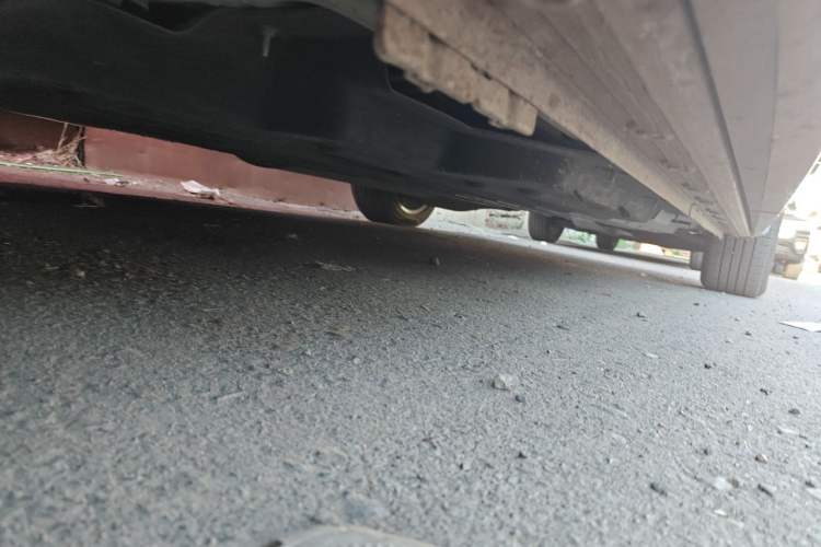 Used Buick Century 2023 2.0T Six-Seater Yinshi Edition Chassis Front Left