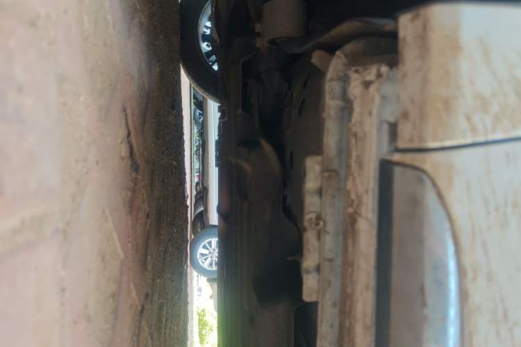 Used Buick Century 2023 2.0T Six-Seater Yinshi Edition Chassis Front Left