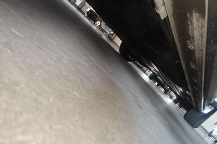 Used Buick Century 2023 2.0T Seven-Seater Yinshi Edition Chassis Front Left