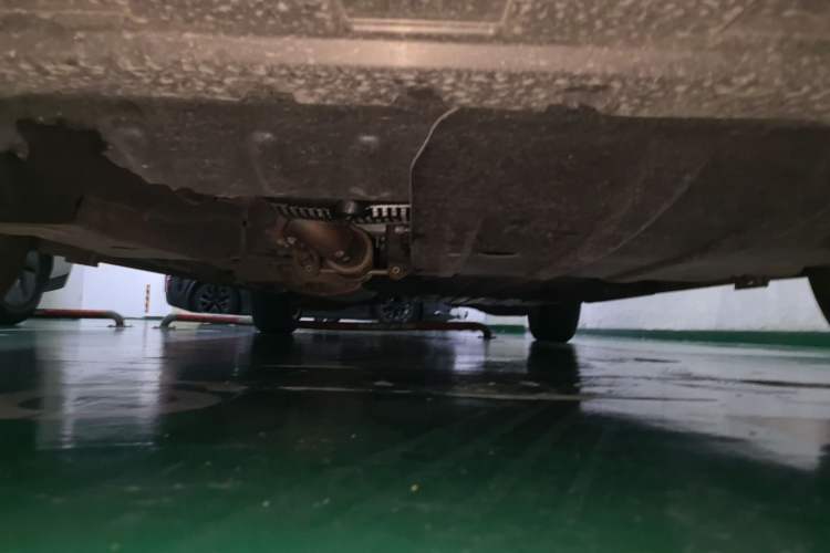Used Buick Century 2023 2.0T Six-Seater Yinshi Edition Chassis Front