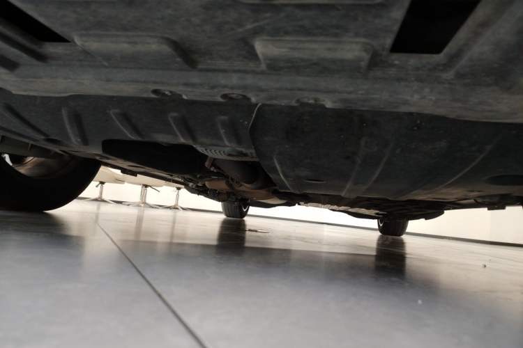 Used Buick Century 2023 2.0T Six-Seater Yinshi Edition Chassis Front