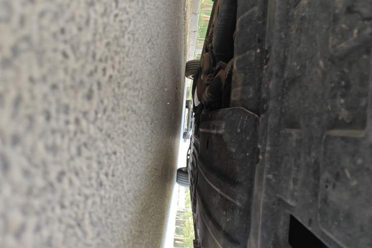 Used Buick Century 2023 2.0T Six-Seater Yinshi Edition Chassis Front