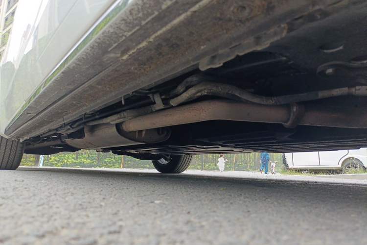 Used Buick Century 2023 2.0T Six-Seater Yinshi Edition Chassis Front Right