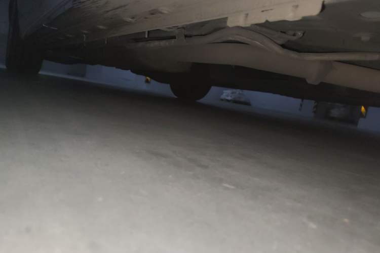 Used Buick Century 2023 2.0T Six-Seater Yinshi Edition Chassis Front Right