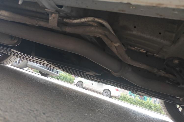 Used Buick Century 2023 2.0T Six-Seater Yinshi Edition Chassis Front Right