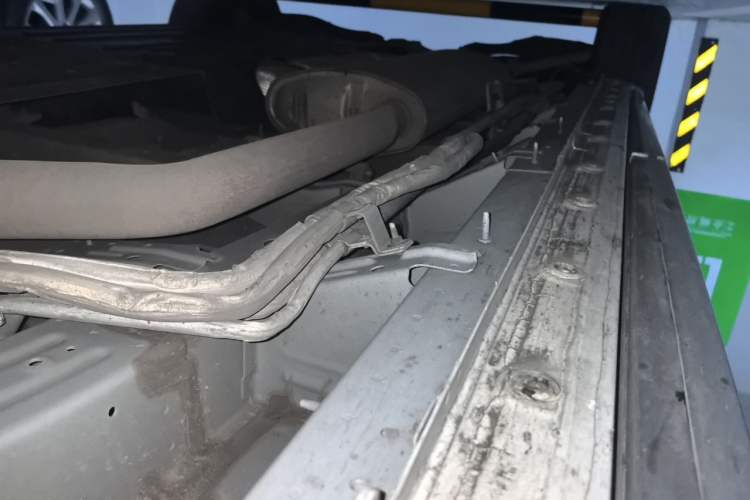 Used Buick Century 2023 2.0T Six-Seater Yinshi Edition Chassis Front Right