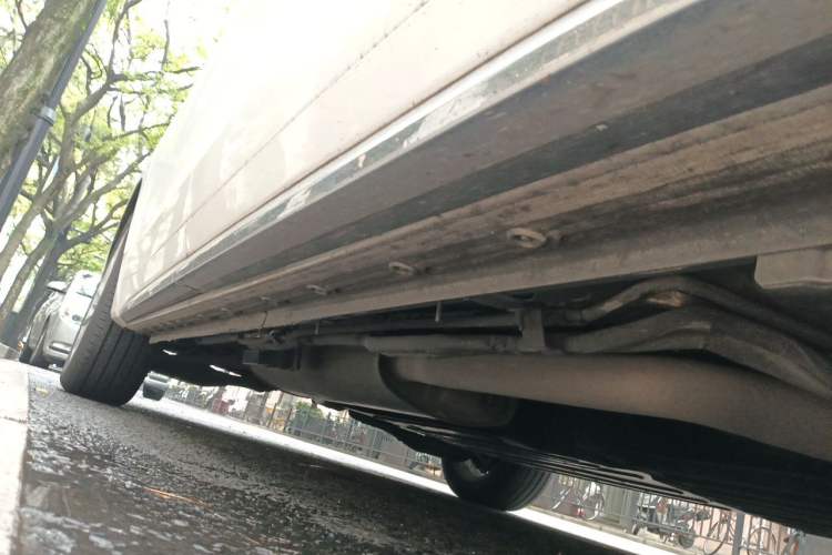 Used Buick Century 2023 2.0T Seven-Seater Yinshi Edition Chassis Front Right