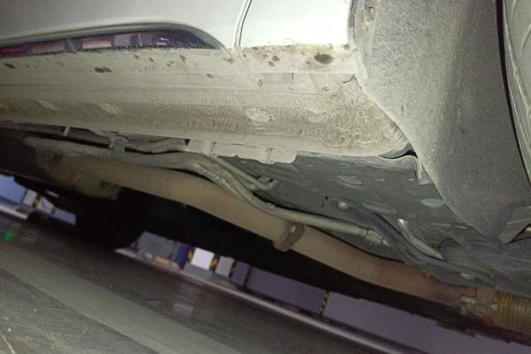Used Buick Century 2023 2.0T Six-Seater Yinshi Edition Chassis Front Right