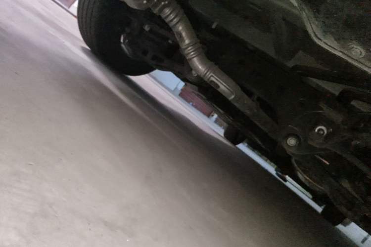 Used Buick Century 2023 2.0T Six-Seater Yinshi Edition Chassis Front Right