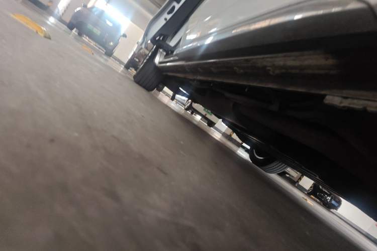 Used Buick Century 2023 2.0T Seven-Seater Yinshi Edition Chassis Front Right