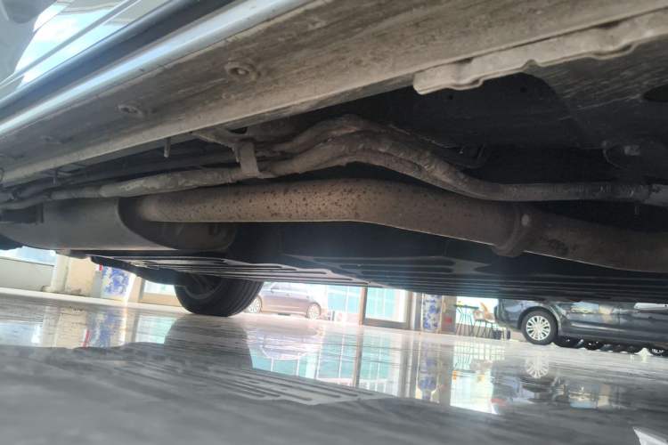 Used Buick Century 2023 2.0T Seven-Seater Yinshi Edition Chassis Front Right