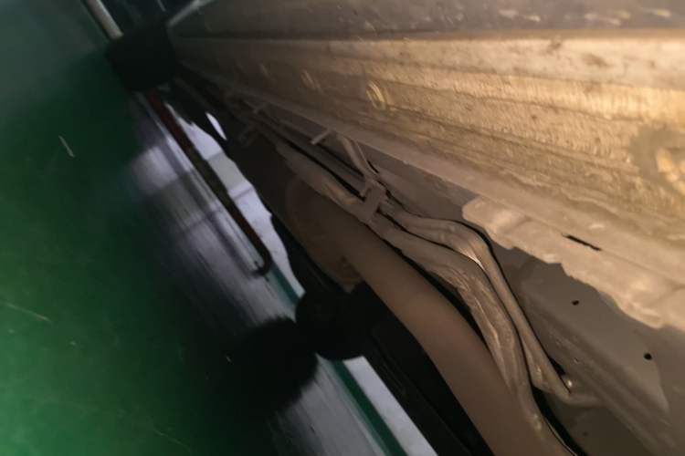 Used Buick Century 2023 2.0T Six-Seater Yinshi Edition Chassis Front Right
