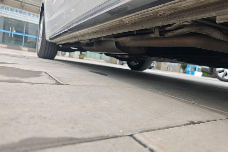 Used Buick Century 2023 2.0T Seven-Seater Yinshi Edition Chassis Front Right