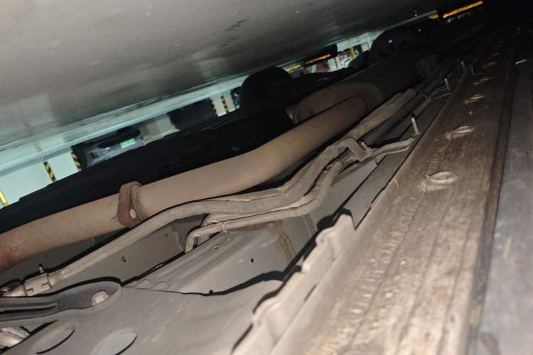 Used Buick Century 2023 2.0T Six-Seater Yinshi Edition Chassis Front Right