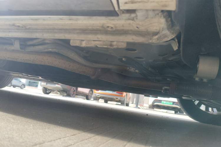Used Buick Century 2023 2.0T Six-Seater Yinshi Edition Chassis Front Right
