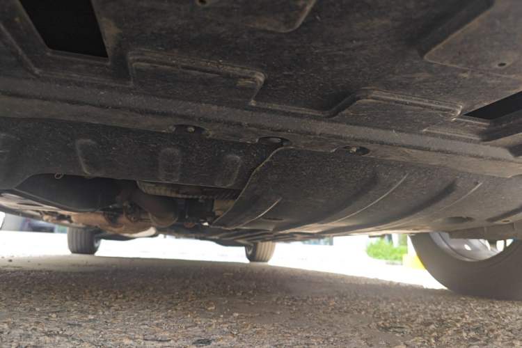 Used Buick Century 2023 2.0T Six-Seater Yinshi Edition Chassis Front