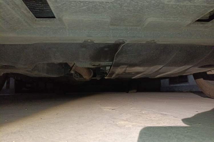 Used Buick Century 2023 2.0T Six-Seater Yinshi Edition Chassis Front