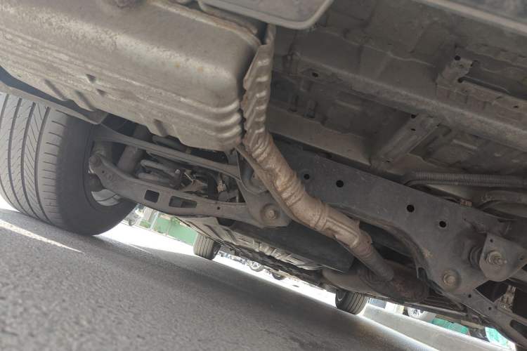 Used Buick Century 2023 2.0T Six-Seater Yinshi Edition Chassis Rear