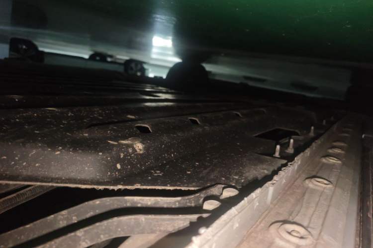 Used Buick Century 2023 2.0T Six-Seater Yinshi Edition Chassis Rear Left