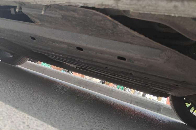 Used Buick Century 2023 2.0T Six-Seater Yinshi Edition Chassis Rear Left