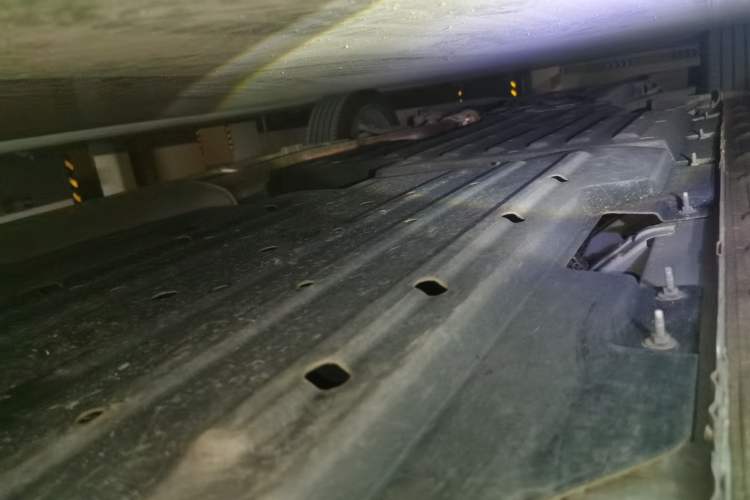 Used Buick Century 2023 2.0T Six-Seater Yinshi Edition Chassis Rear Left