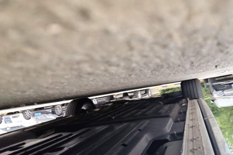 Used Buick Century 2023 2.0T Six-Seater Yinshi Edition Chassis Rear Left