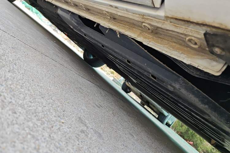 Used Buick Century 2023 2.0T Six-Seater Yinshi Edition Chassis Rear Left