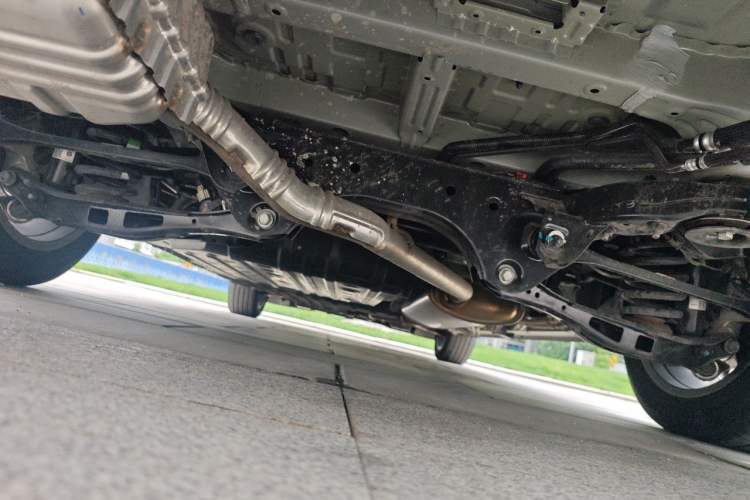 Used Buick Century 2023 2.0T Seven-Seater Yinshi Edition Chassis Rear