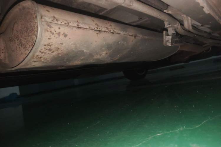 Used Buick Century 2023 2.0T Six-Seater Yinshi Edition Chassis Rear Right