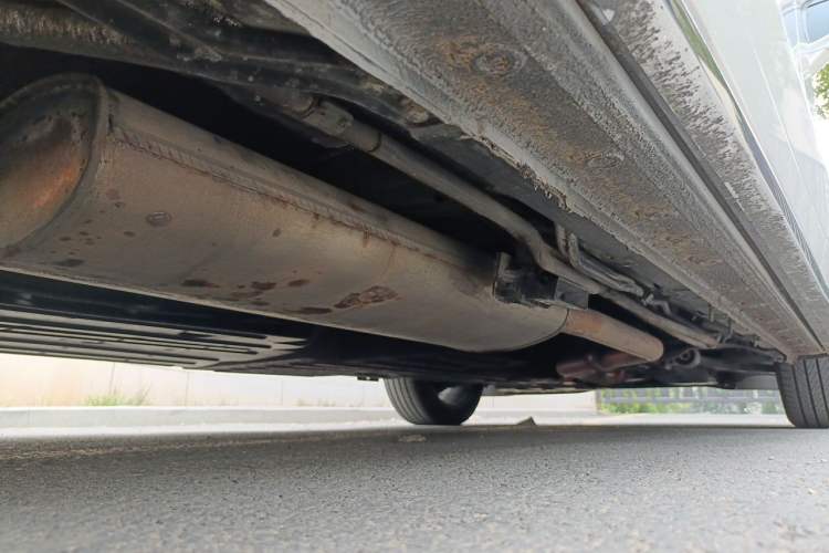 Used Buick Century 2023 2.0T Six-Seater Yinshi Edition Chassis Rear Right