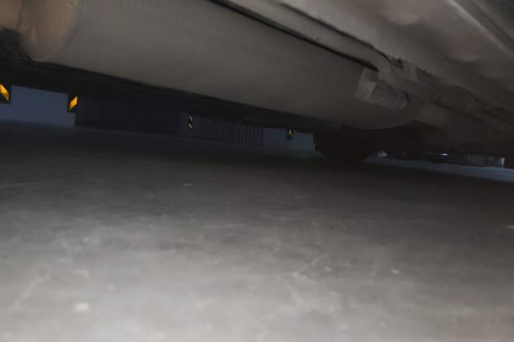 Used Buick Century 2023 2.0T Six-Seater Yinshi Edition Chassis Rear Right